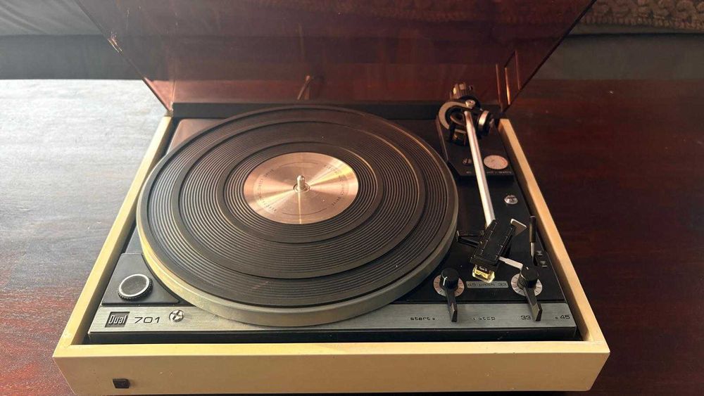 Gramofon Dual CS 701