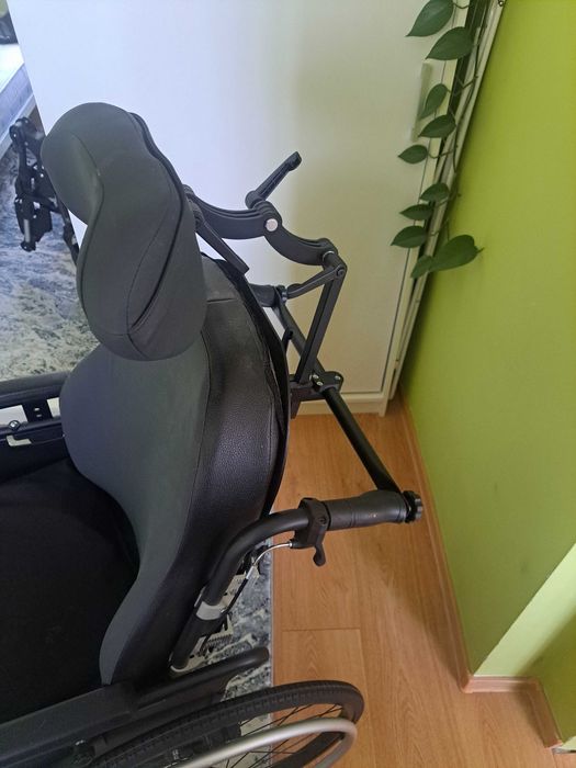 Sprzedam używany wózek inwalidzki specjalistyczny