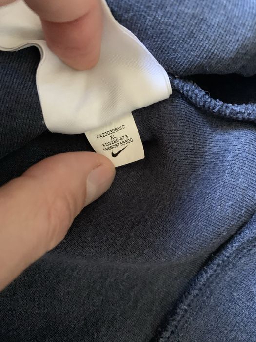 Nike Tech Fleece. 158-170