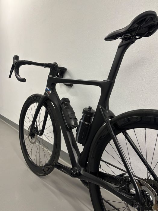 Rower szosowy AERO full karbon