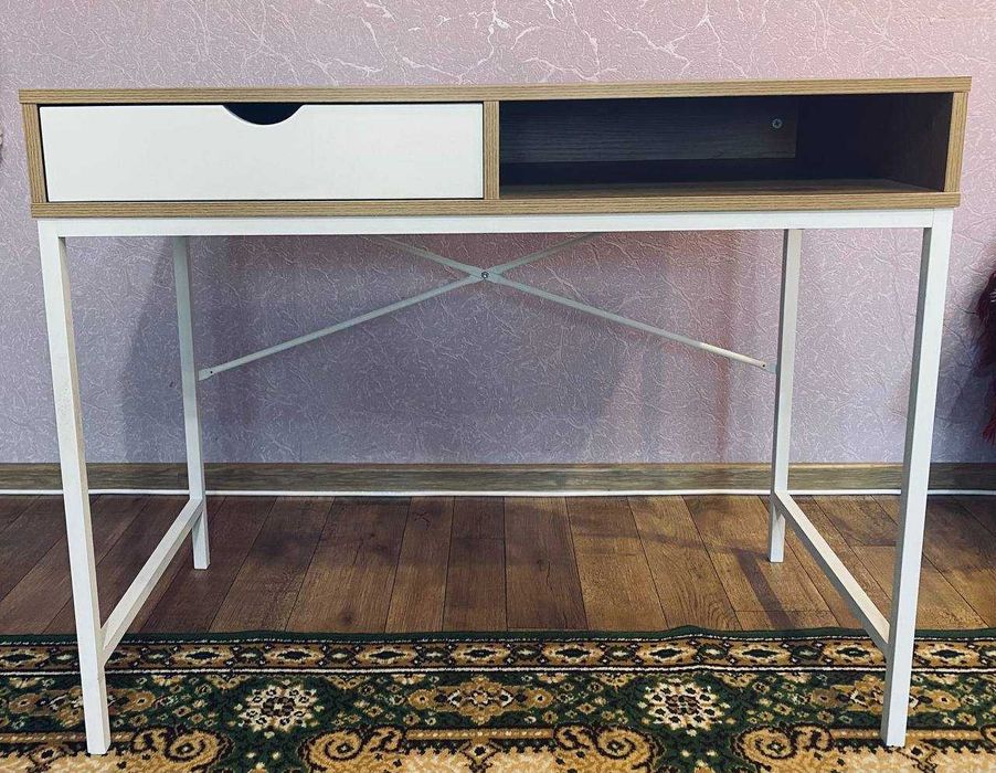 Письмовий стіл TRAPPEDAL