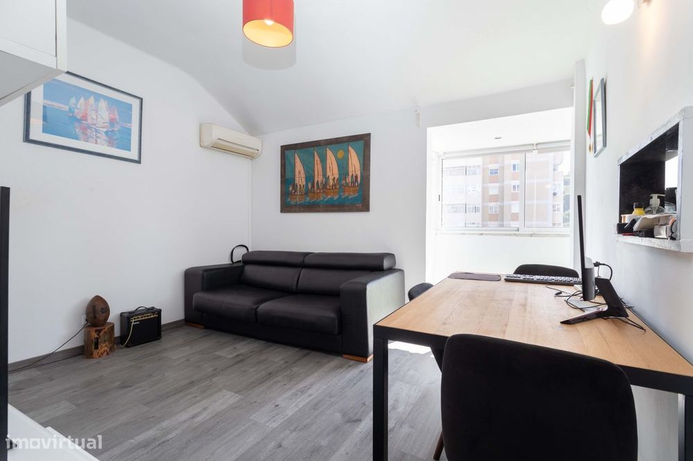 Apartamento T1+1 Estrada de Benfica