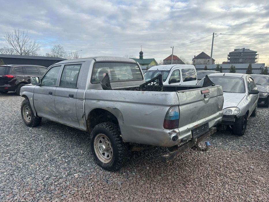 Ручка замок моторчик митсубиши митсубиси л200 MITSUBISHI L200