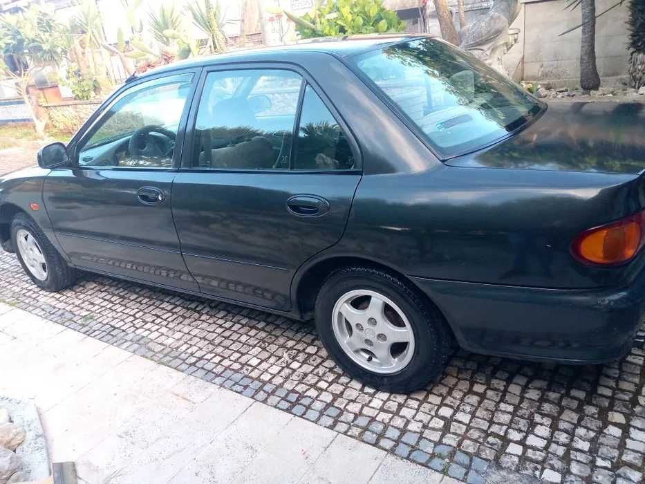 Mitsubishi Lancer GLXi