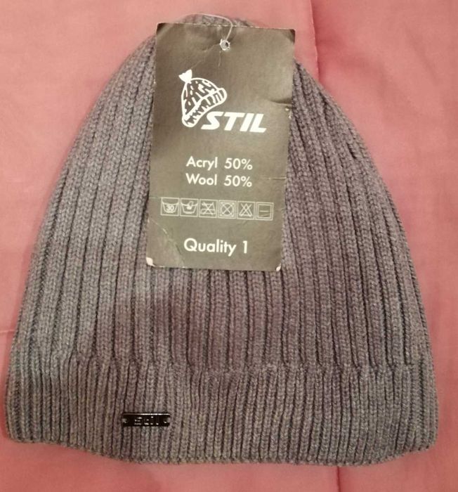 Продам шапку на мальчика