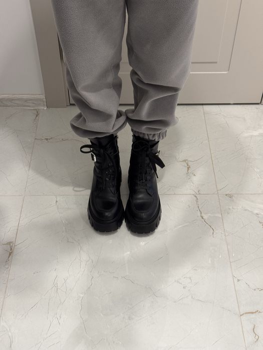 Зимові шкіряні черевики українського бренду