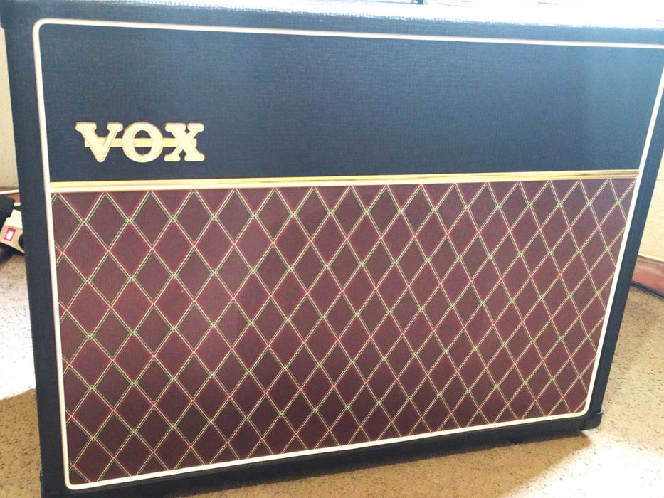 Amplificador a Válvulas Vox AC30