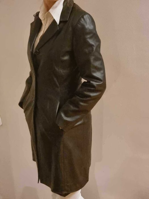 damski PLASZCZ skórzany, kolor czarny NOWY