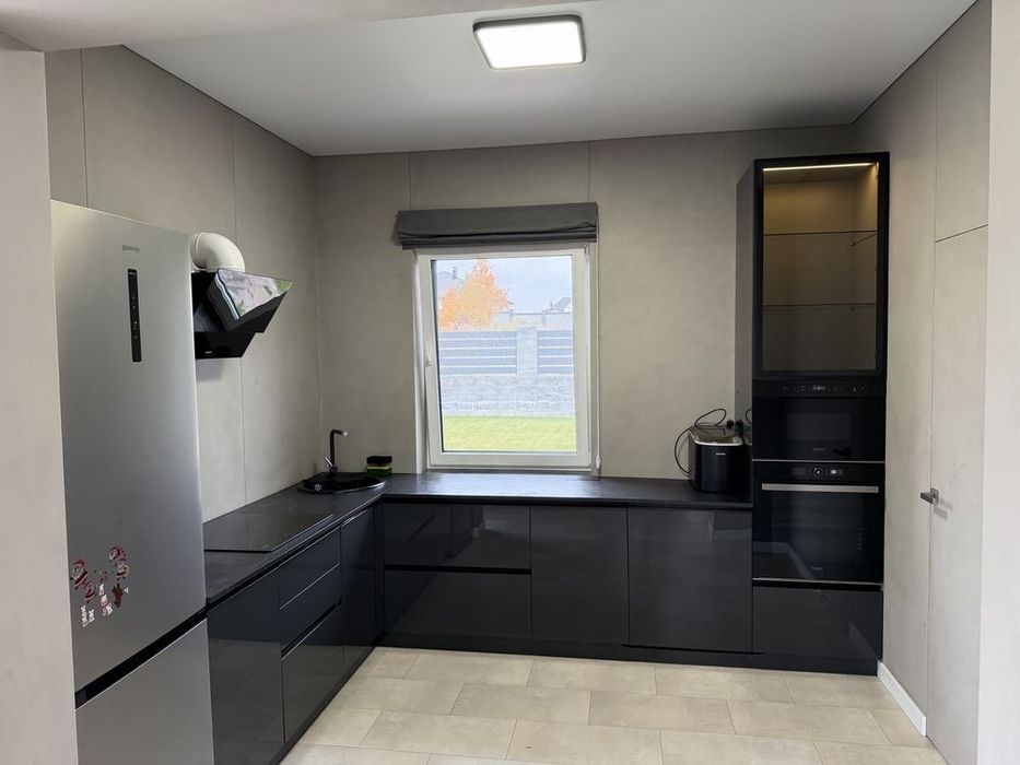 р Будинок 2024 року з басейном, каміном і гаражем на 2 авто + торг !!!