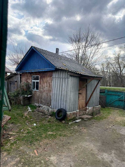 Продаж будинку в центрі с. Ріпки з приватизованою ділянкою!