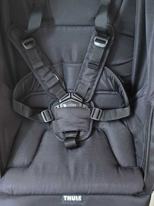 Прогулянкова коляска Thule Spring Aluminium, гарний стан