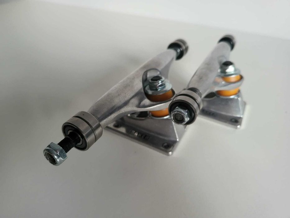 Trucki z łożyskami firmy Baker