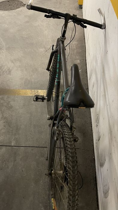 Bicicleta de Montanha Shimano 21 mudanças