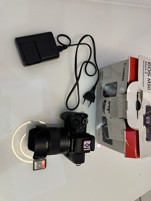 Canon EOS M50 mark II + EF-M 1.4 32mm STM