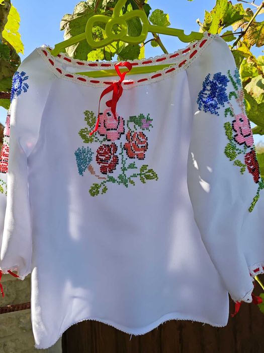 Вишиванка для дівчинки
