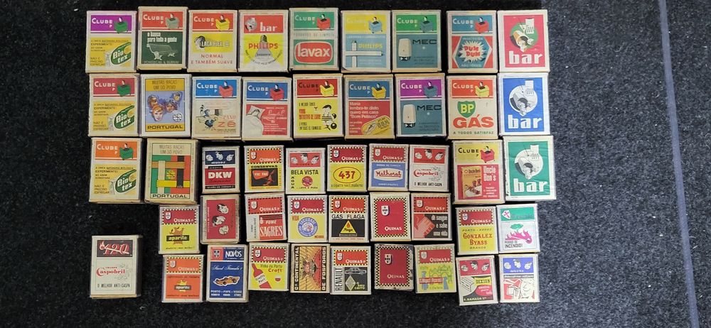47 Caixas de fósforos publicitárias antigas em Madeira!