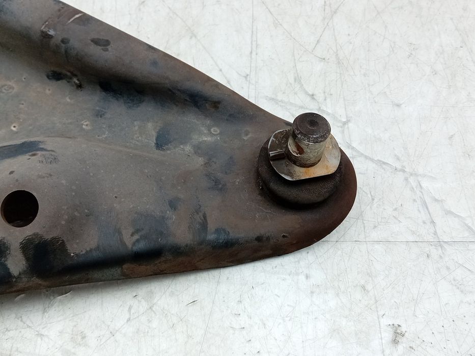 Braço de suspensão frente direito DACIA Sandero II (5S_)