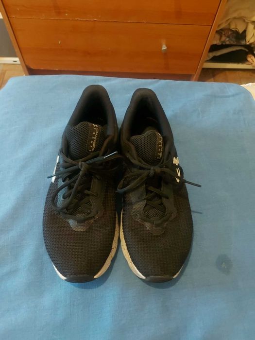 Sapatilhas de homem num 42.5 Under Armour