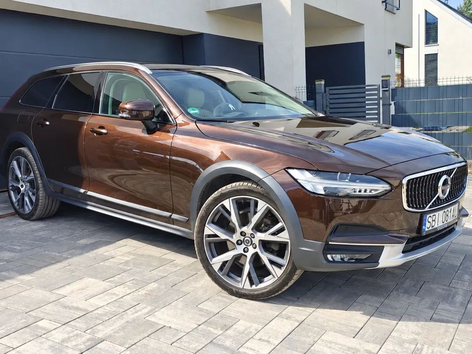 Volvo V90 Cross Country