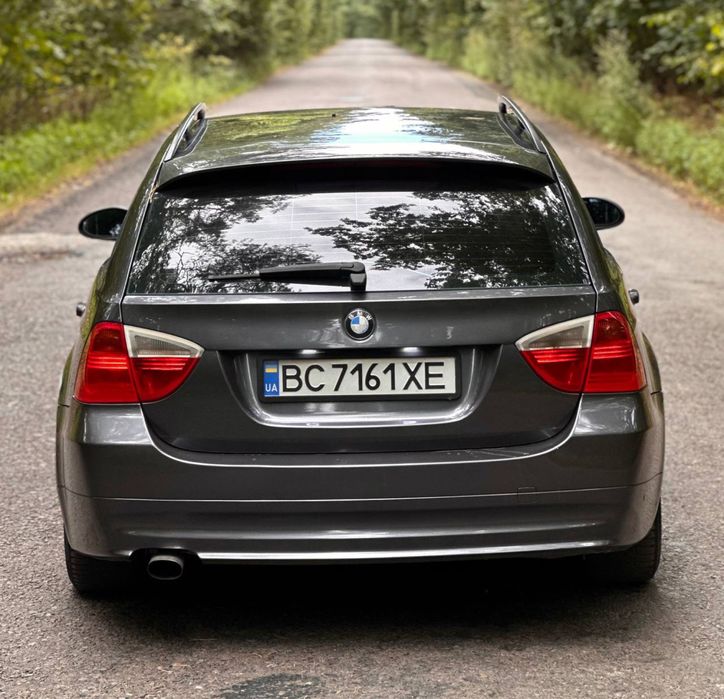 BMW 3 e91.