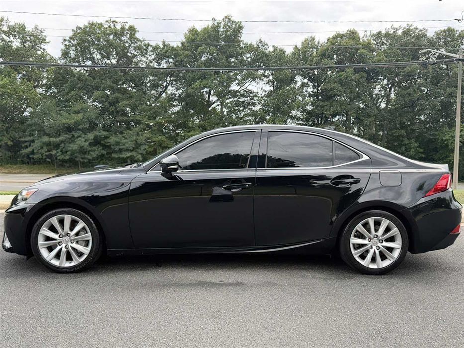 Lexus IS 300      2016