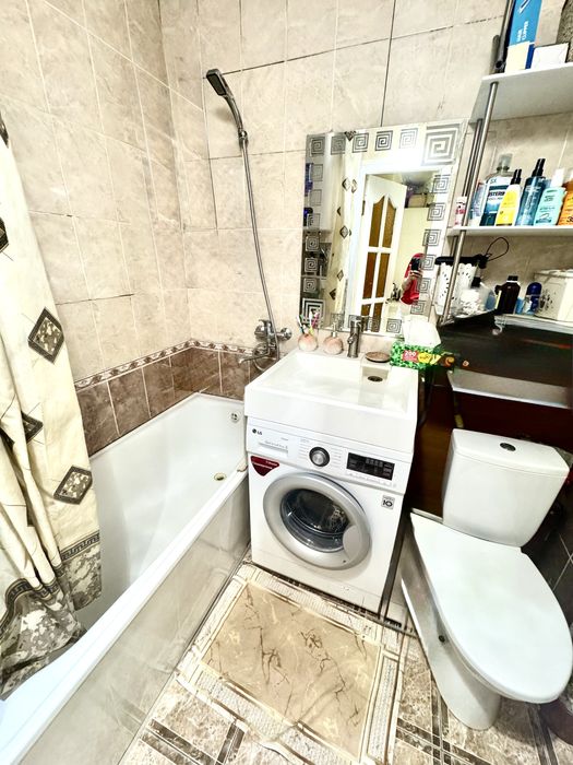 Продам 2к квартиру с ремонтом + техэтаж 80кв.м, Самар(Ковалевка)