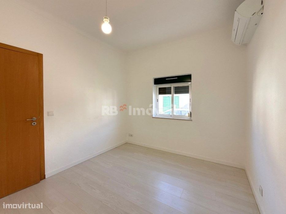 Moradia T3 Renovada com Quintal e Anexo Atalaia, Vila Nova da Barqu...