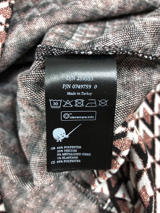 Monki roz. M crop top