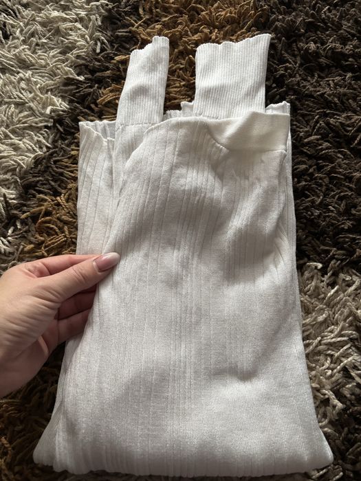 Sweterek kremowy damski