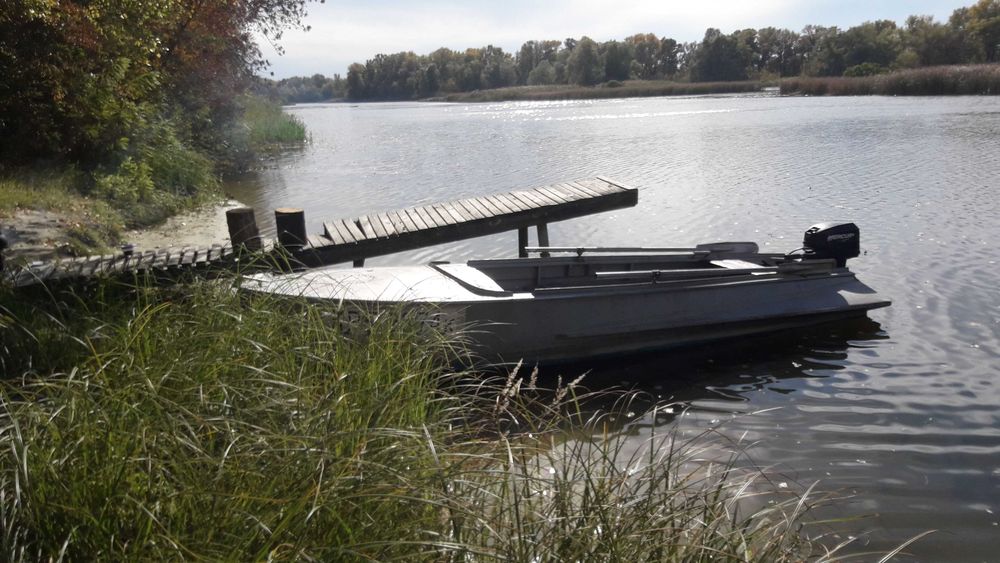 Лодка "Южанка" с мотором  "Mercury" 15М