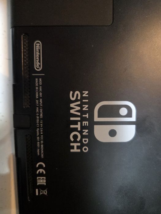 Nintendo Switch em caixa