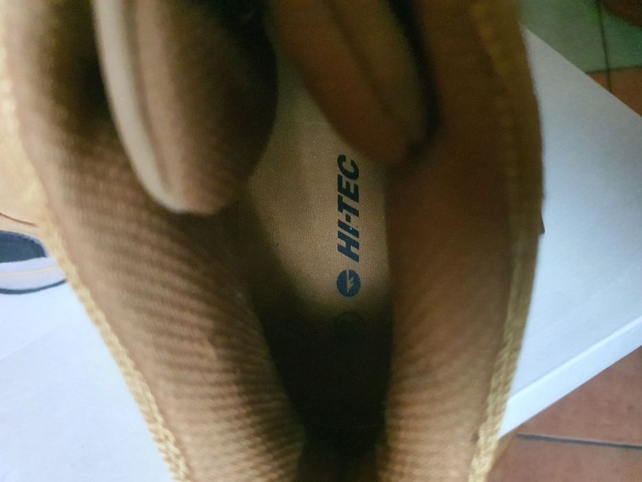 Buty trekingowe Hi-Tec w bardzo dobrym stanie 39.