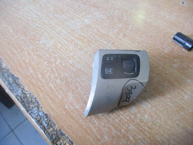 Comando / botão / interruptor multifunções OPEL Zafira B Van