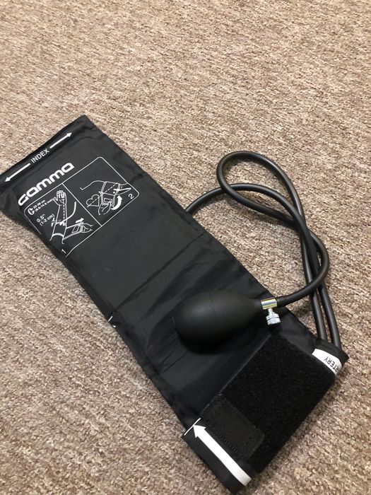 Тонометр : манжета груша стетоскоп