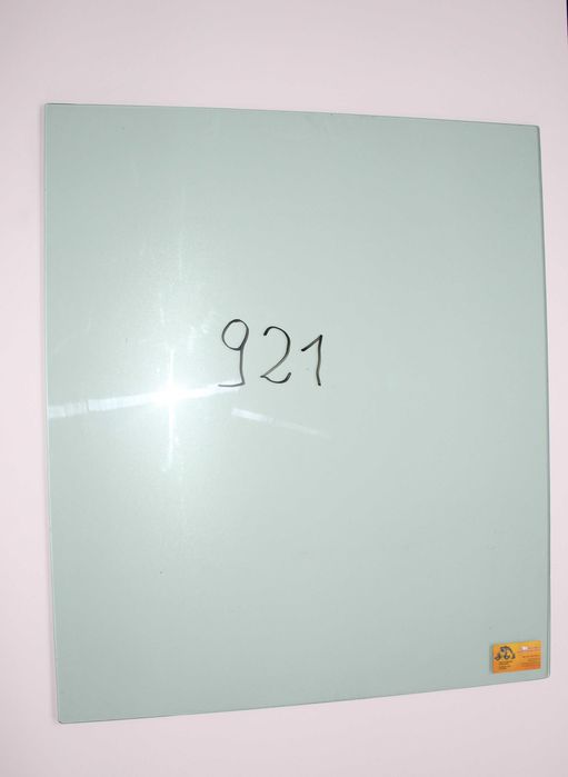 szyba ładowarka Massey Ferguson  8925,  Bobcat T2250- przednia  nr 921