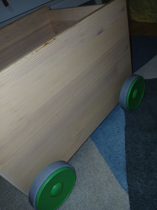 Ikea Flisat wózek schowek na zabawki na kółkach