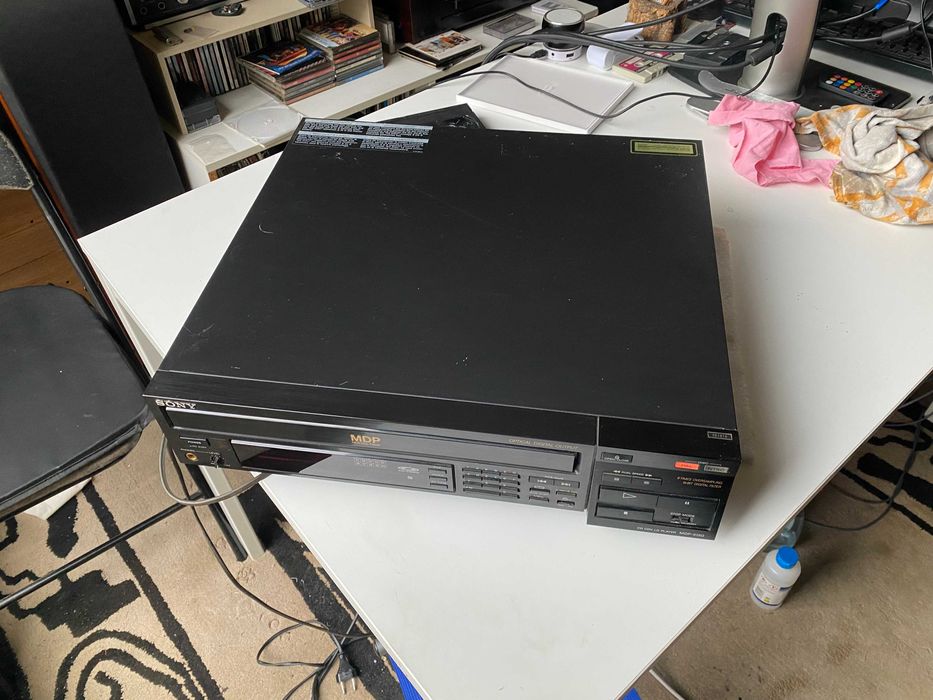 Laser Disc Sony MDP-515D Avariado
