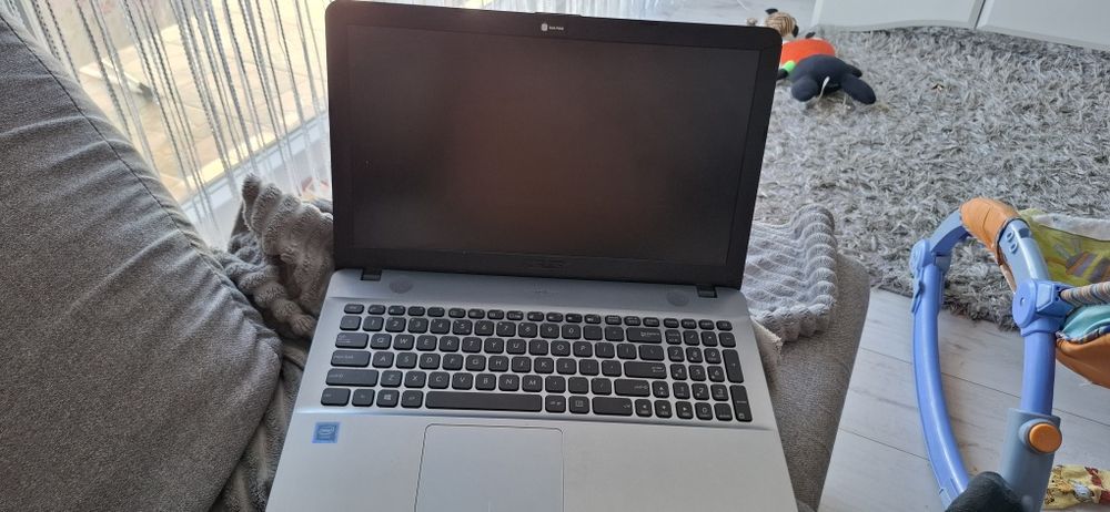 Laptop Asus A541N
