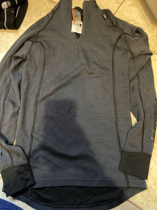 Longsleeve Helly Hansen rozmiar L polecam na damskie/meskie M