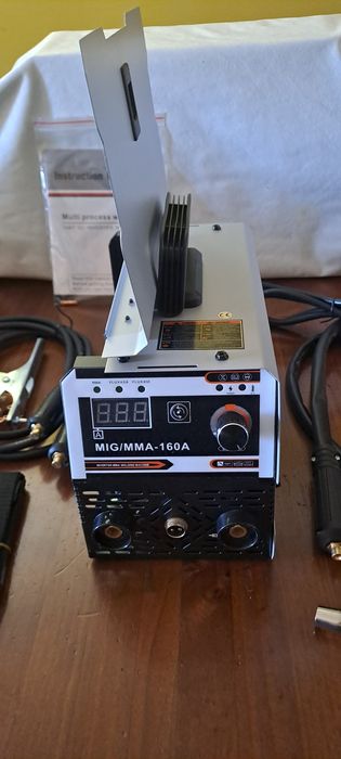 Máquina de Solda Inversora 4 em 1 160A Solda a fio  (Artigo Novo)