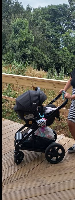 Carrinho Joie Chrome DLX Duo com Ovo – Em Bom Estado