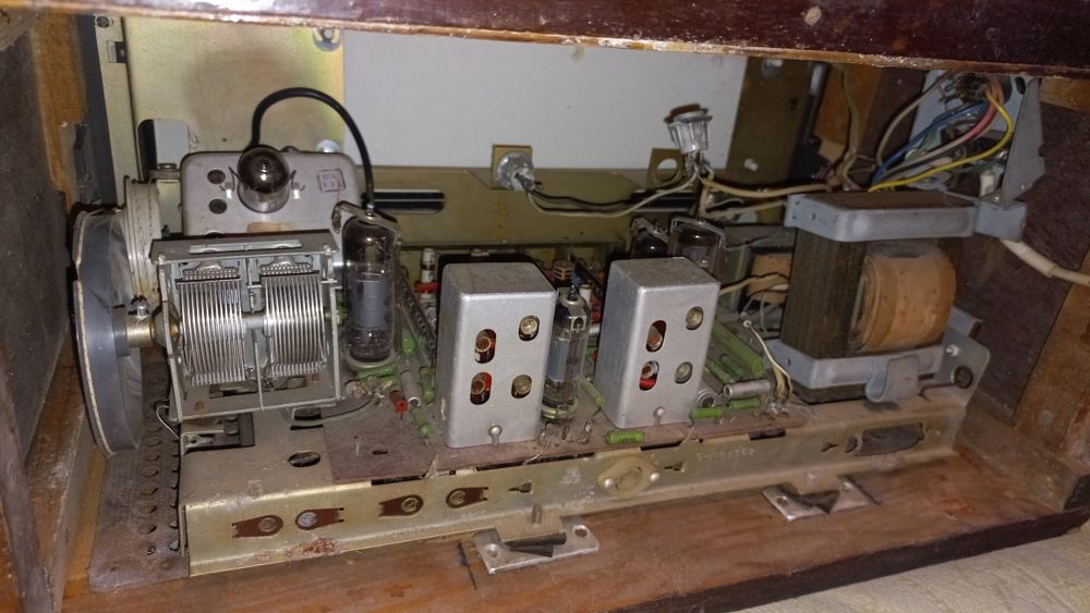 Радиола Рекорд 311 антиквариат