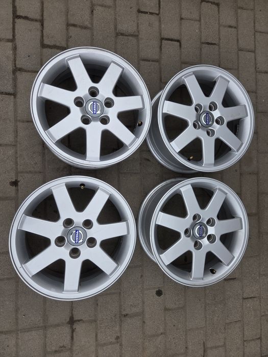 Felgi aluminiowe VOLVO V40 S40 V50 C30  15" 5x108