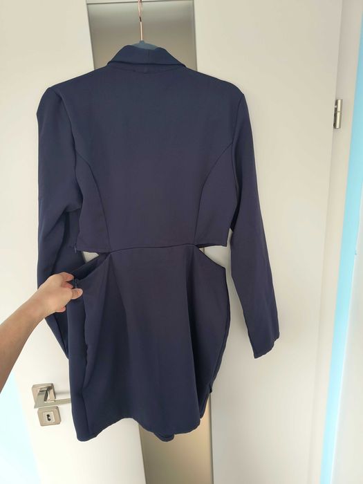 Sukienka ASOS cut out XL