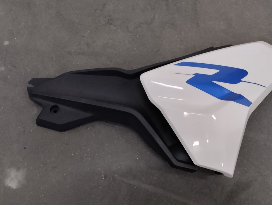BMW G 310 G310 R bok prawy lewy owiewka