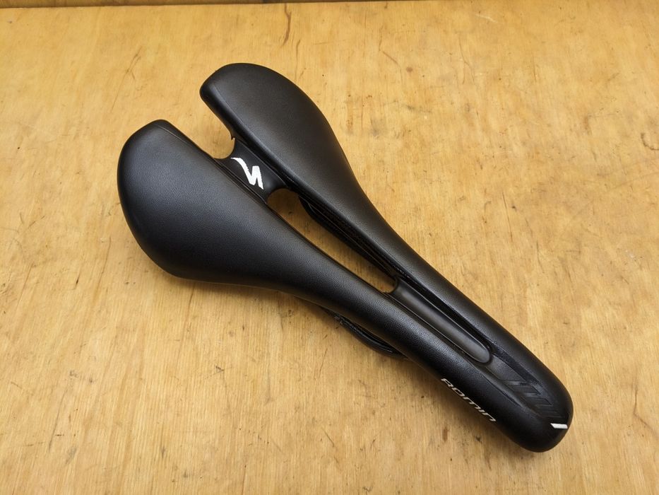 Сідло Specialized Romin Carbon 143mm