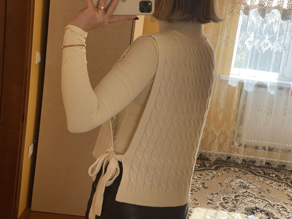 Жилетка вʼязана H&M