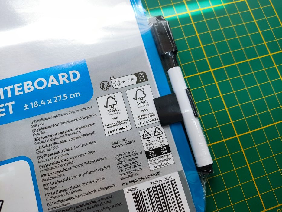 Tablica suchościeralna z magnesem biała mała mini 19 x 28cm marker