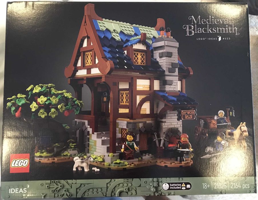 LEGO Set 21325 | Ferreiro Medieval