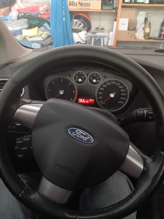 Ford Focus 1.6 tdci foto 5